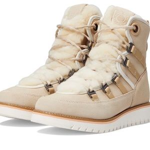 SOLD on cross post!! cole haan zero grand zg luxe wr hiker - Oat